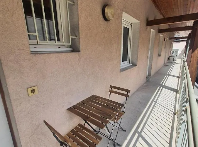Studio Au Calme Espace Exterieur Parking Gratuit Dans La Rue