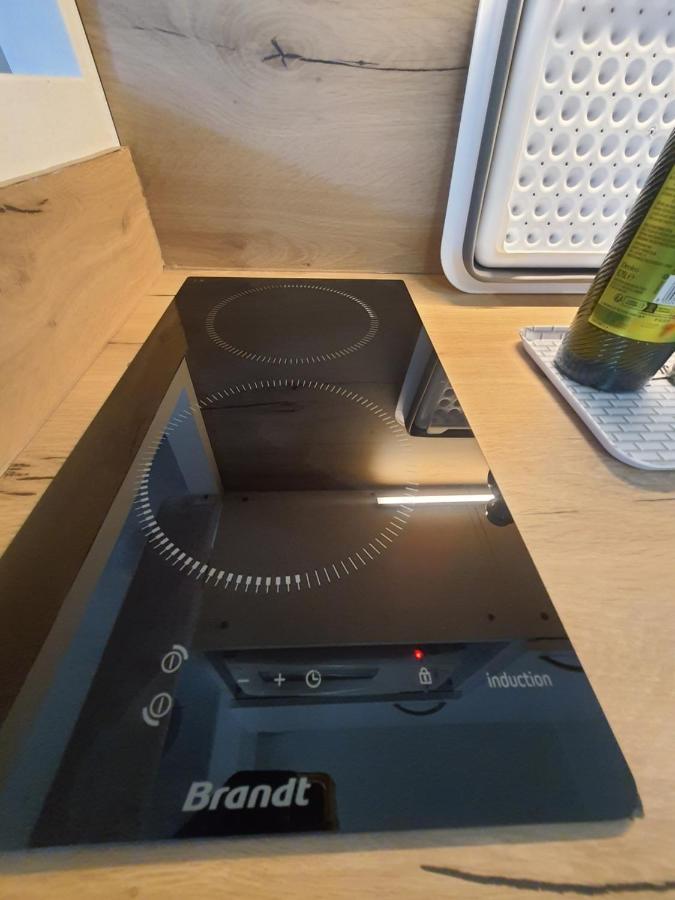 Au Calme Espace Exterieur Parking Gratuit Dans La Rue Apartment *