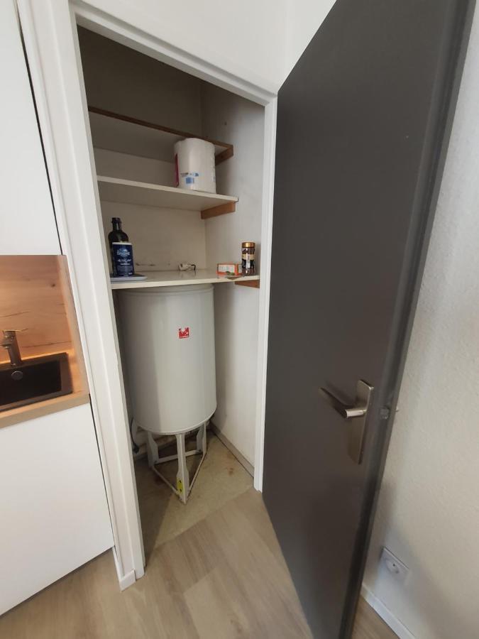 Au Calme Espace Exterieur Parking Gratuit Dans La Rue Apartment *