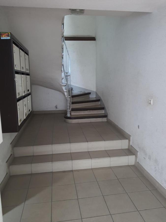 Apartamento Au Calme Espace Exterieur Parking Gratuit Dans La Rue *